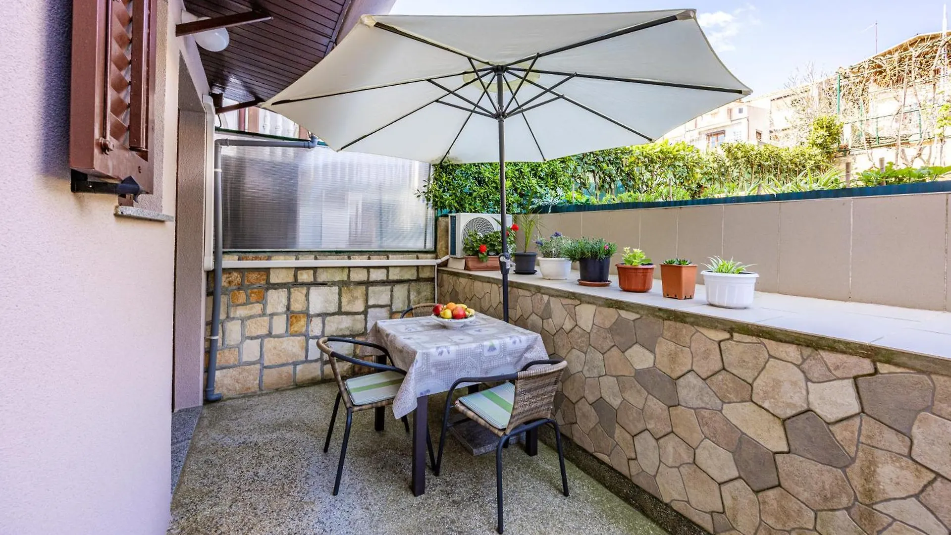 פולה Apartments Karlo 604 0*,  קרואטיה